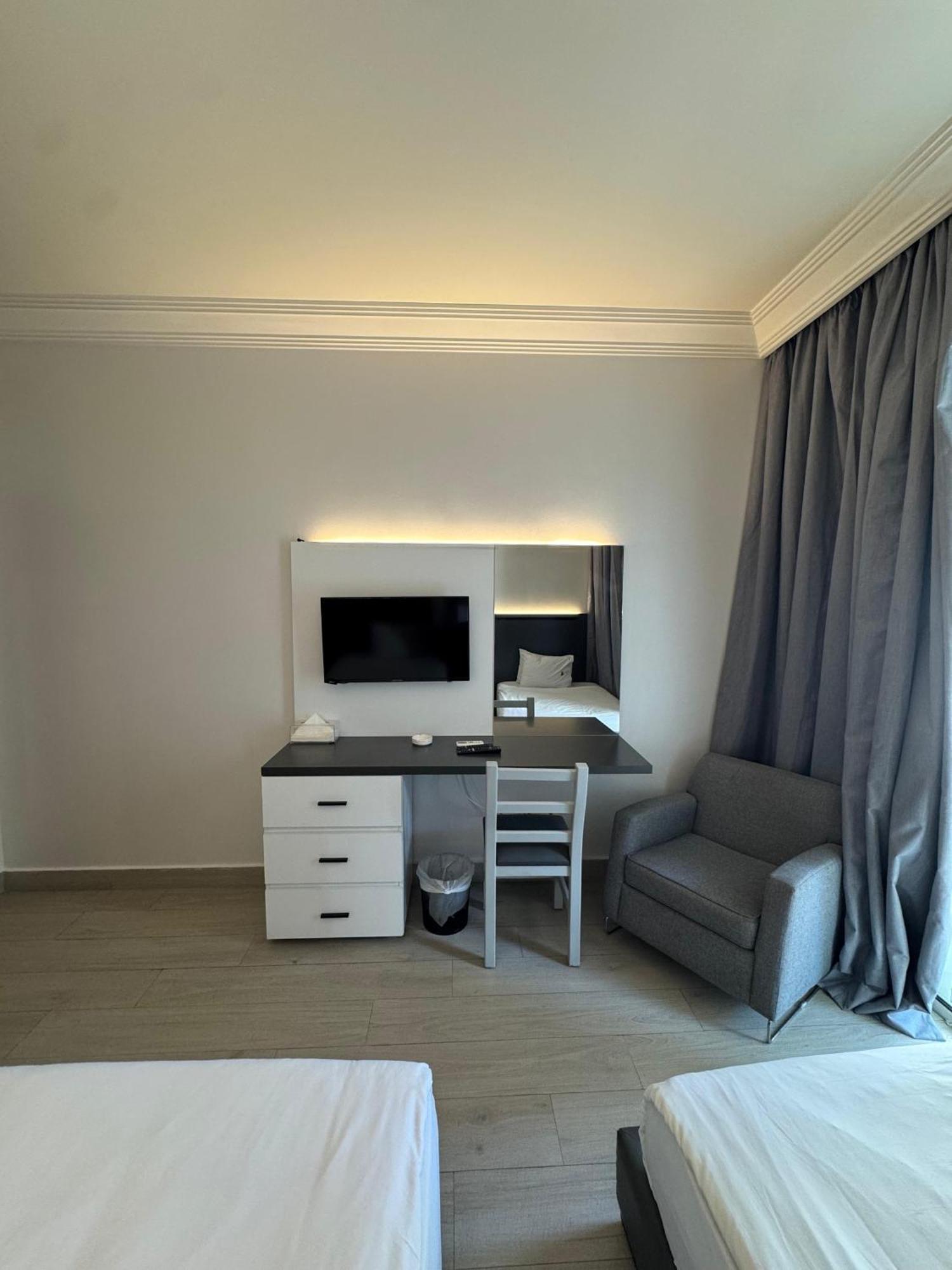 Ny Suites ベイルート エクステリア 写真
