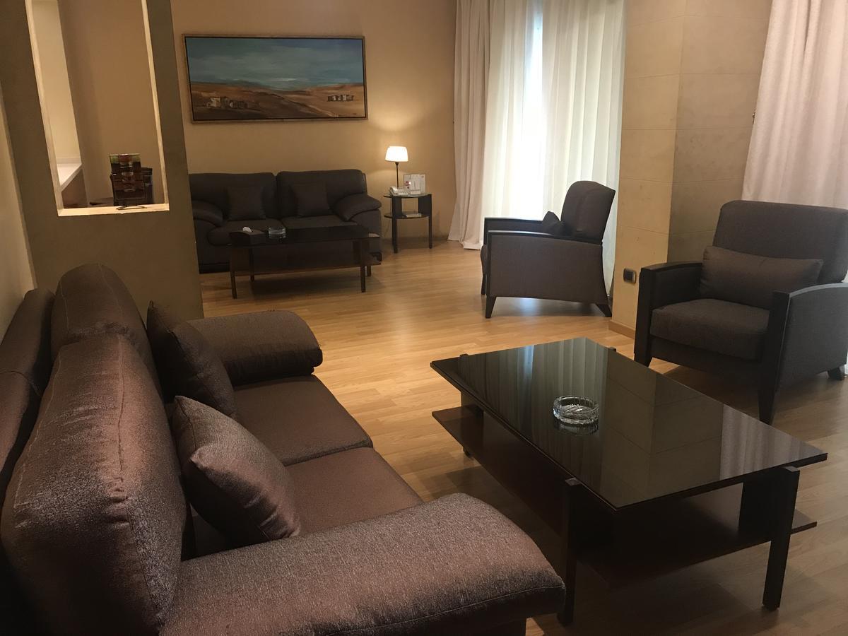 Ny Suites ベイルート エクステリア 写真